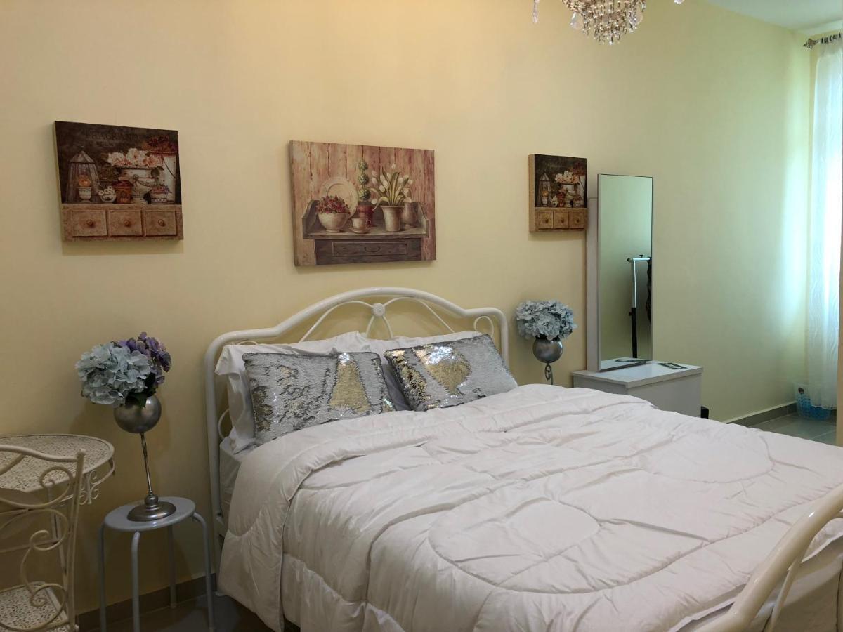 Aam Hotel Kota Bharu Room photo